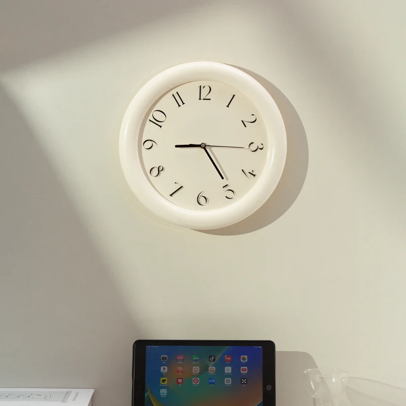 Horloge murale ronde et dodue  - Japanese Minimalist Lifestyle avis et prix